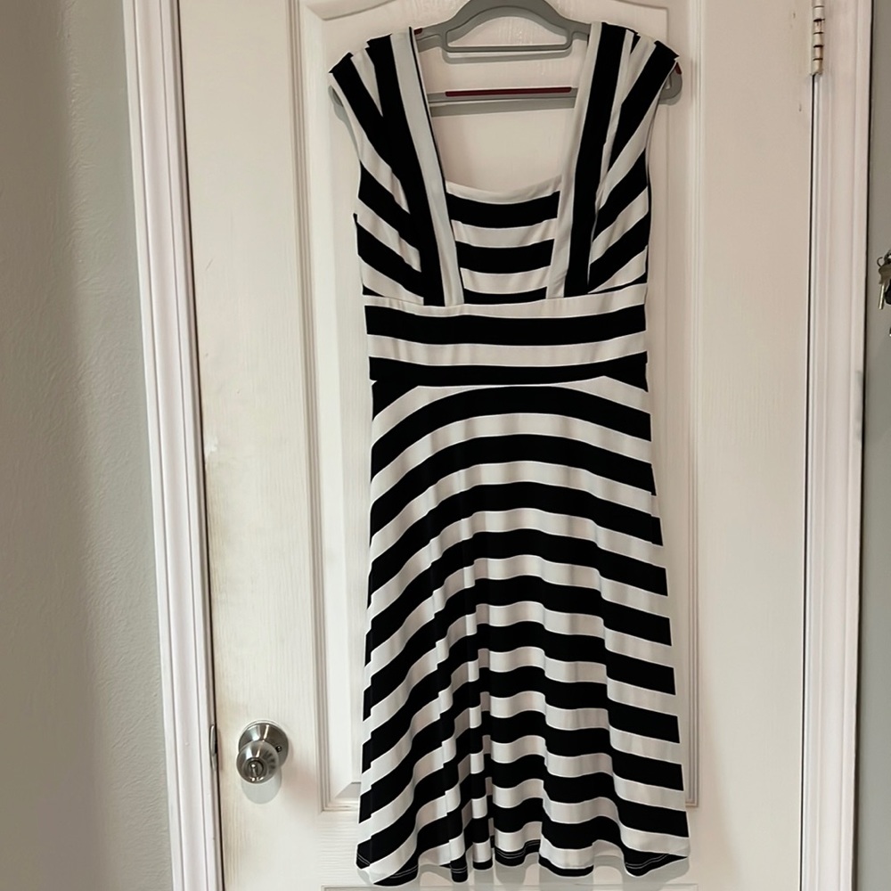 Beautiful striped sleeveless dress